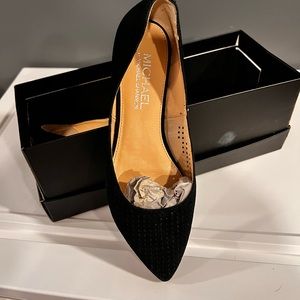 Women’s shoes flats